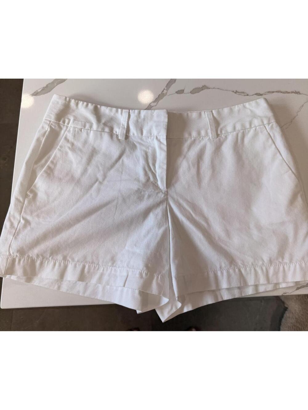 Ann Taylor Loft white shorts size 2